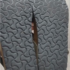 Birkenstock sz 42 taupe